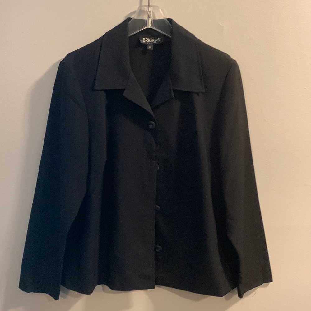 Briggs 1X Black button down blazer